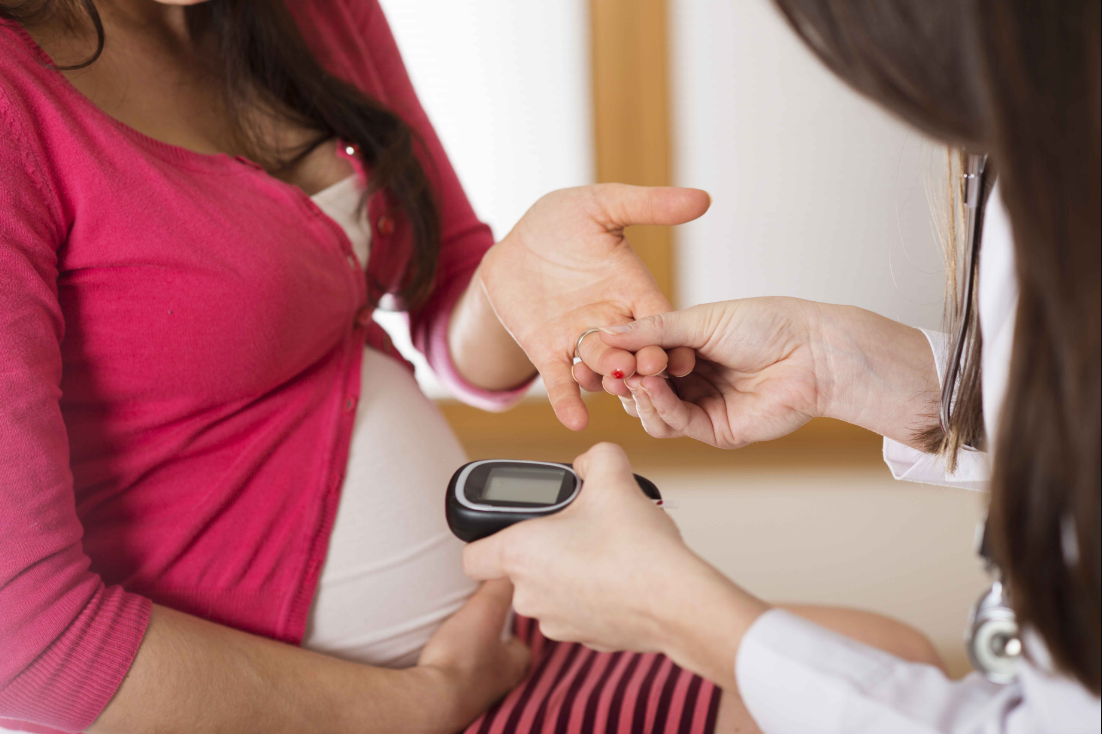 Tiểu đường thai kỳ gây nhiều biến chứng nguy hiểm cho mẹ và bé